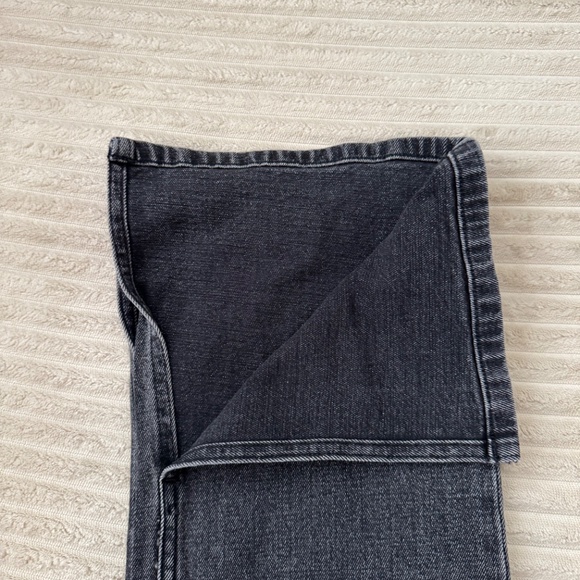 Abercrombie Curve Love Black Skinny High Rise with Slit Hem - Picture 3 of 5